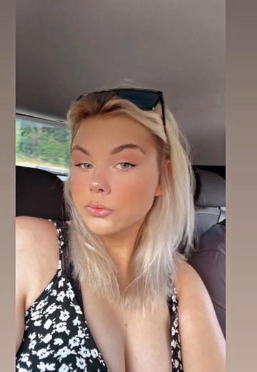 Melania (@melania75) — my photo № 3