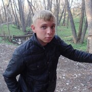 Алекс, 27, Калининск