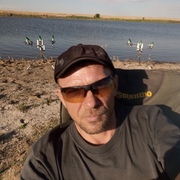 Александр, 42, Ремонтное