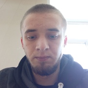 Данил, 21, Яранск