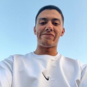 Акмаль, 19, Казань