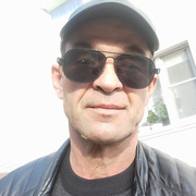 Олег, 48, Петропавловск-Камчатский