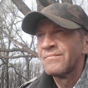 Олег, 50, Артем