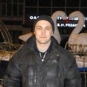 Иван, 39, Короча