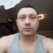 Александр, 37, Березовский